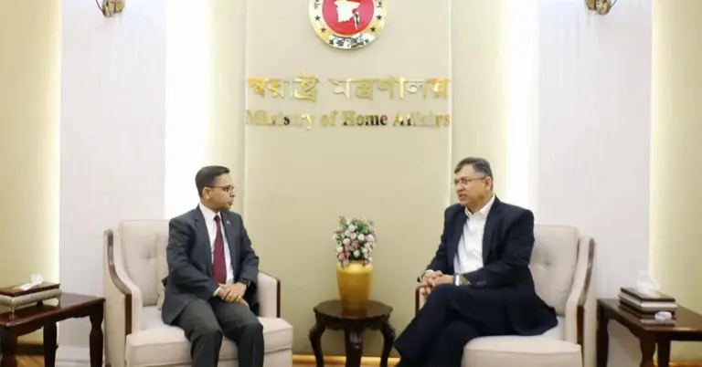 বৈঠকে স্বরাষ্ট্রমন্ত্রী ও ভারতীয় হাইকমিশনার